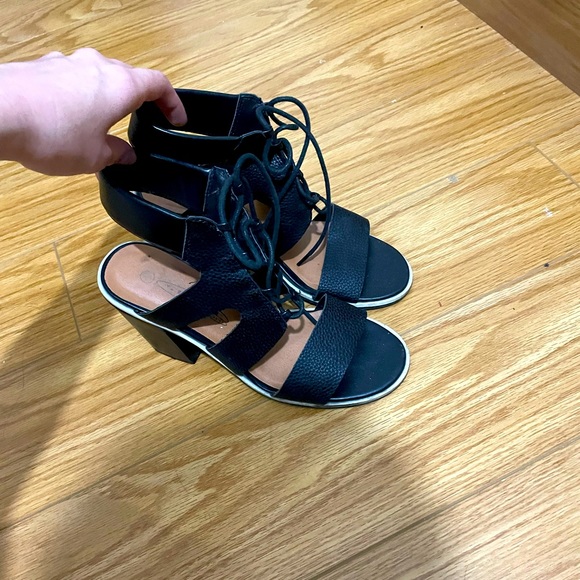 Shoes - Black lace up heels